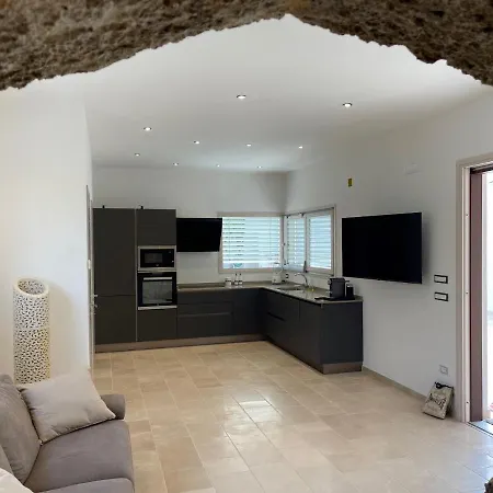 Le Liame Antico Trullo *